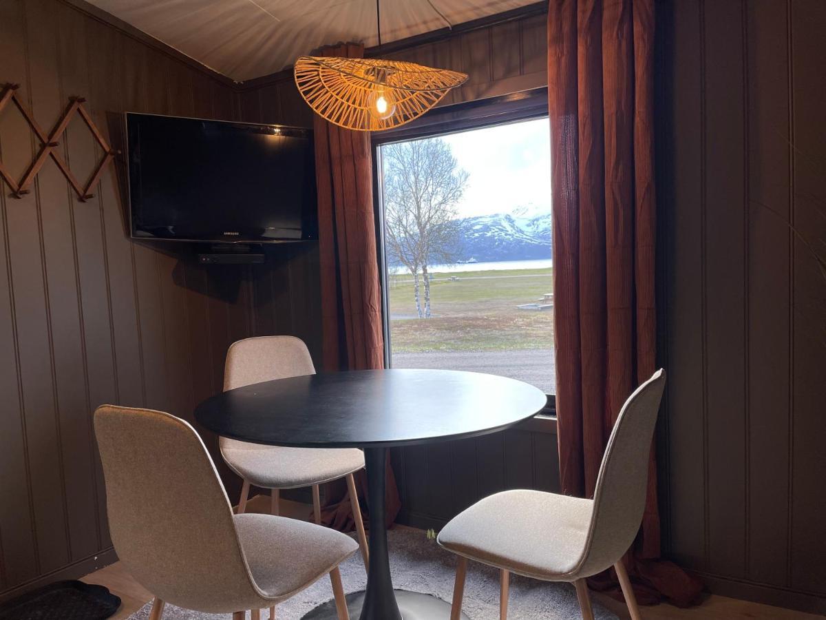 Skittenelv Lodge & Camping Tromsø Exterior foto